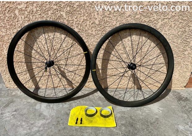 Roues Mavic Cosmic Pro Carbon Ust 40mm MAVIC 35000 Troc Vélo