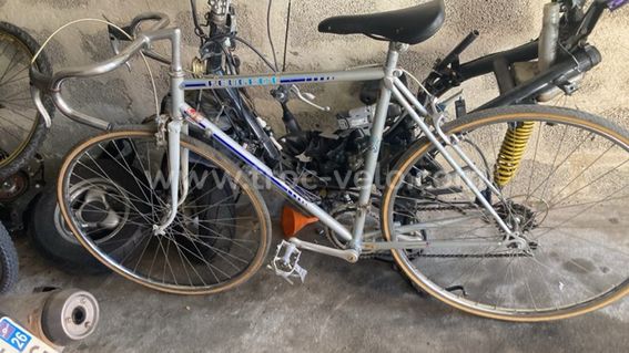Vélo De Course Peugeot PA 10 D'occasion - Vélo Course Vintage Pour Révision Ou Pièces