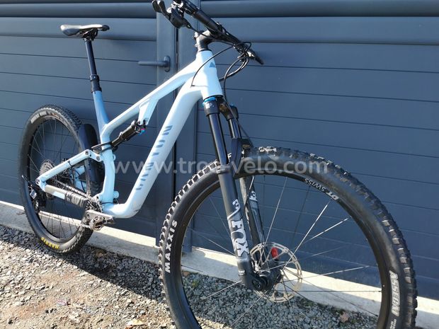 Vtt xl tout discount suspendu