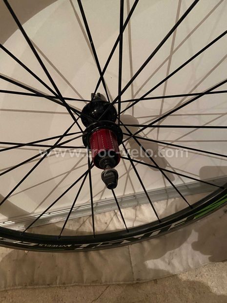 Roue flash 2024 c38 carbone