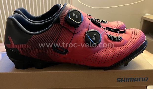 Chaussures Shimano XC7 rouge 2024 - 1