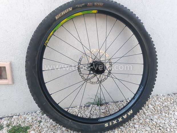 Roue avant vttae GIANT 83200 Troc V lo