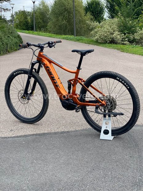 Vtt giant discount tout suspendu electrique