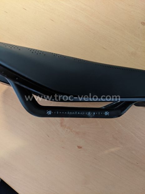 Selle Bontrager HILO PRO CARBON - BONTRAGER - 92300 - Troc Vélo