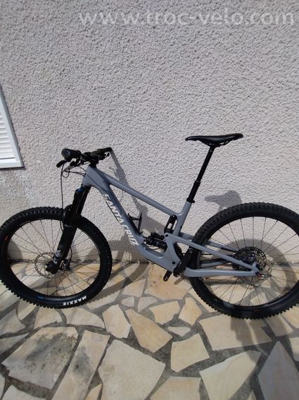 Cadre VTT Carbone Santa Cruz Blur TRc - Taille 19,5 Pouces - Couleur Blanc - Occasion Bon état
