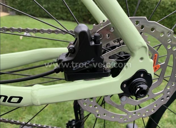 megamo gravel jakar 30