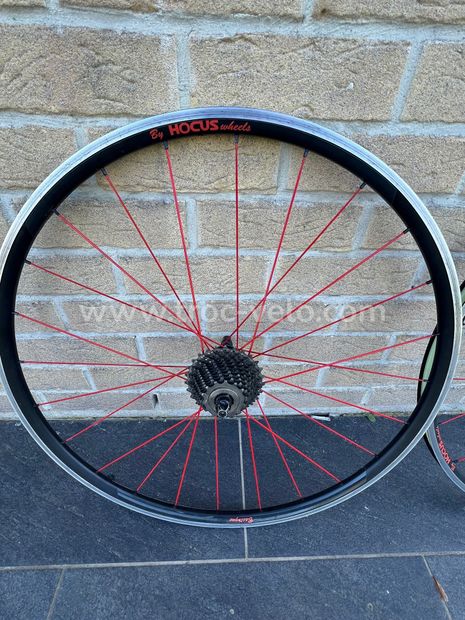 Roue velo artisanale hotsell