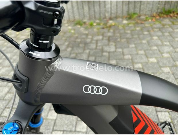 Vélo VTT électrique Audi e-tron - 1