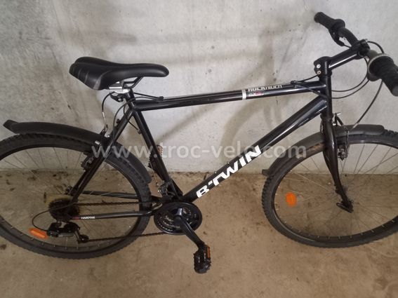 btwin rockrider 300 price in decathlon