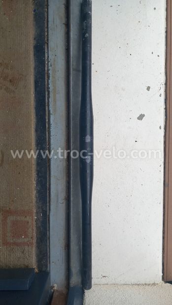 Cintre Aluminium plat Neatt OXYGEN noir Diam 31.8mm Long 665mm - 2