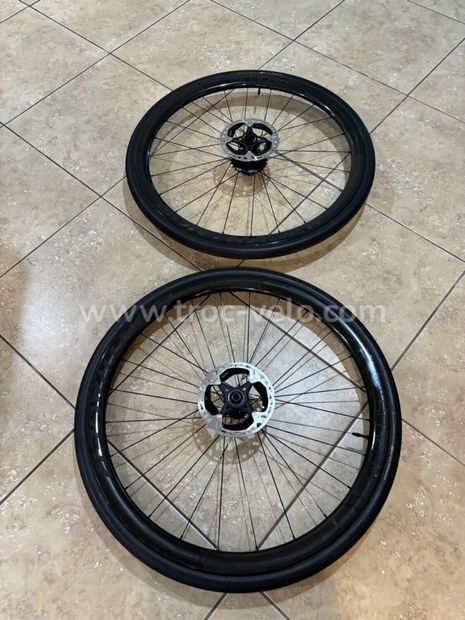 Set di ruote tubeless Bontrager Aeolus RSL 37 in carbonio XDR