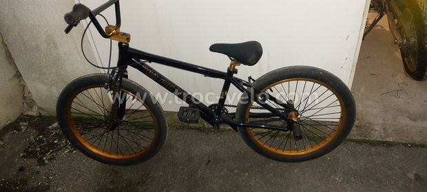 Se. Bike 24 pouces FLYER 91310 Troc V lo