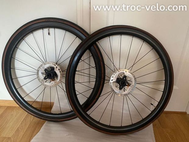 Roue bontrager aeolus online pro 3