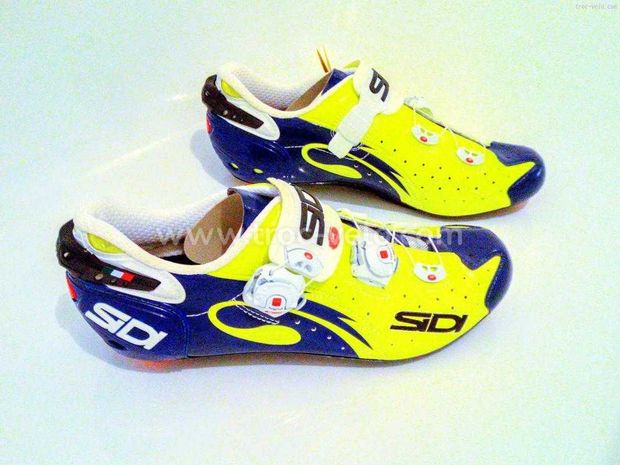Tenue vélo sidi wire aux couleurs tinkoff - 3