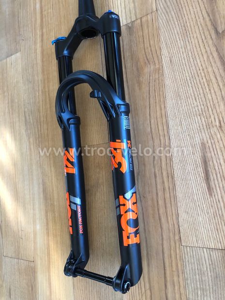 VTT Rocky Mountain Element Carbon "90" 2023 large comme neuf montage à la carte - 9