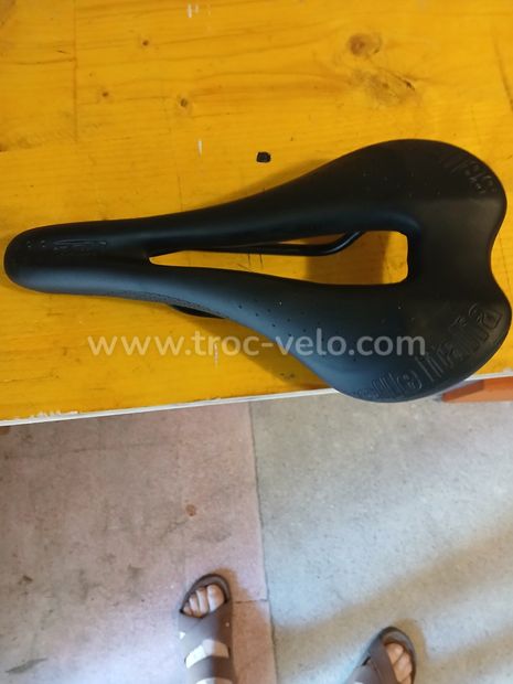 selle italia - 1