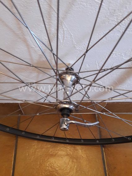 Sunrace Moyeu avant MX82 Disc 32H à axe traversant noir