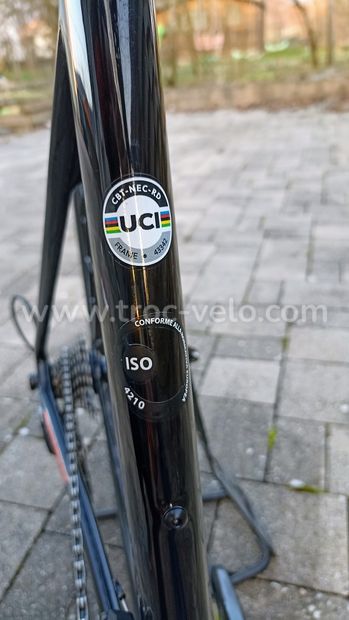 vélo route carbone disques (homologué UCI) - 3