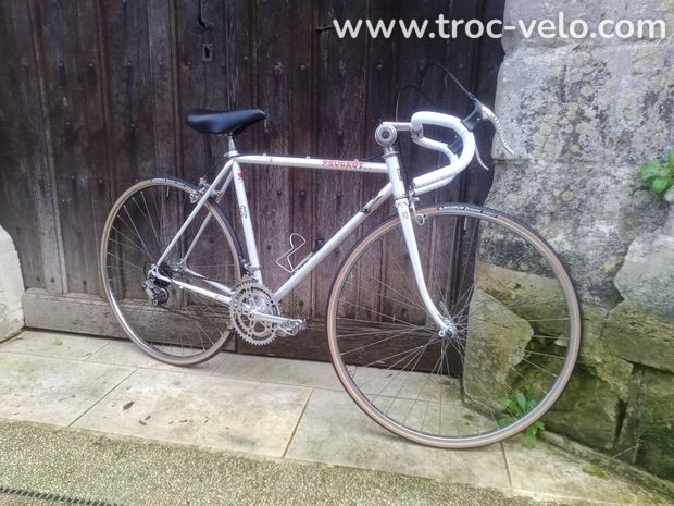 Velo route peugeot vintage hot sale