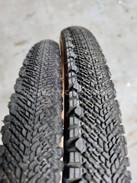 Paire de pneus tubeless WTB Venture 700 x 40 - 1