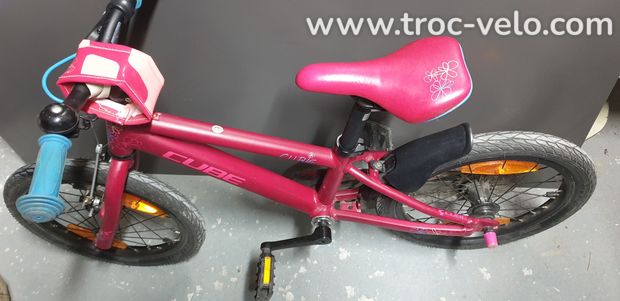 Vtt cube enfant 16