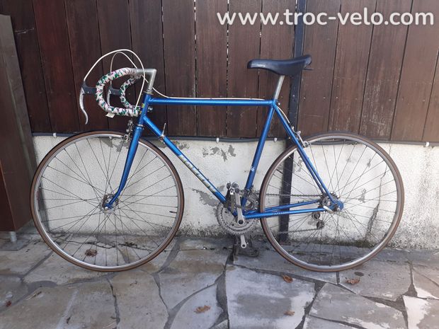 Velo peugeot outlet ancien bleu