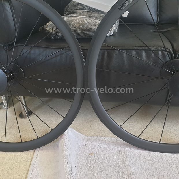 Roue carbone 38 ou best sale 50 mm